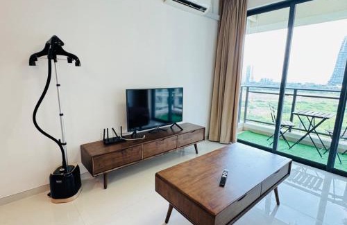 Gelang Patah Apartment | Cozy 2B1R 3pax Condo Forest City 3A-1315