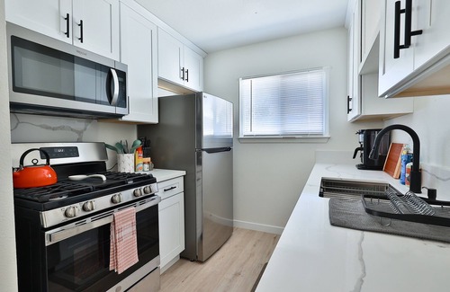 Orangevale House | Cozy 2BR/1BA near Lake Natoma
