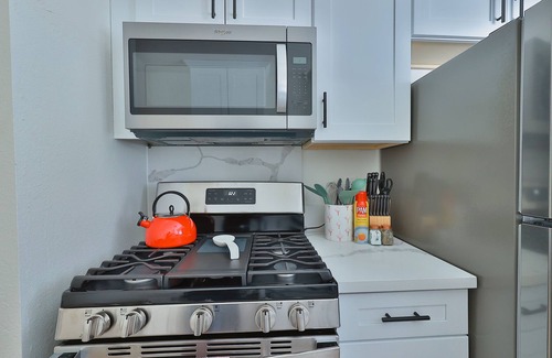 Orangevale House | Cozy 2BR/1BA near Lake Natoma