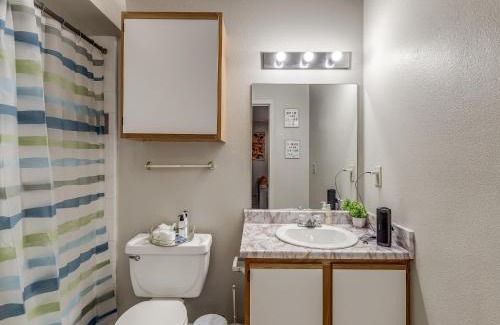Val Verde Apartment | Cozy 2BR ,2BA