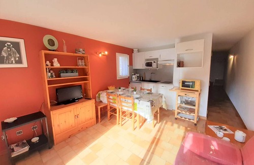 Saint-Lary-Soulan Apartment | Cozy 2BR Apt for 6 with Balcony, Parking & Ski Locker in Saint-Lary-Soulan
