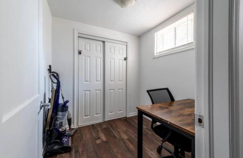 Sudbury Apartment | Cozy 2BR Apt near Downtown Free Parking and Wi Fi