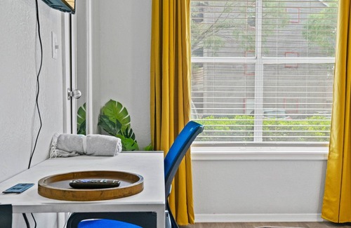 Milwood Apartment | Cozy 2br Apt near the Domain | Round Rock |