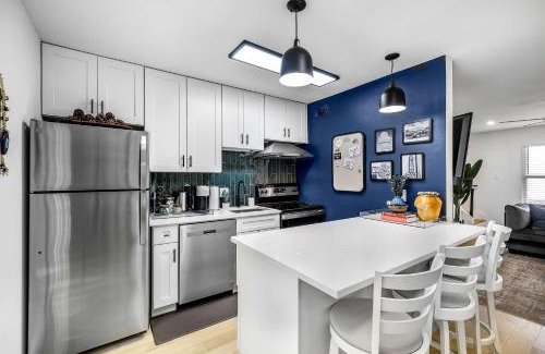 South Lamar House | Cozy 2BR Condo in Vibrant SoLa