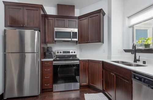 Lettered Streets House | Cozy 2BR Duplex Near WWU & Downtown Bellingham