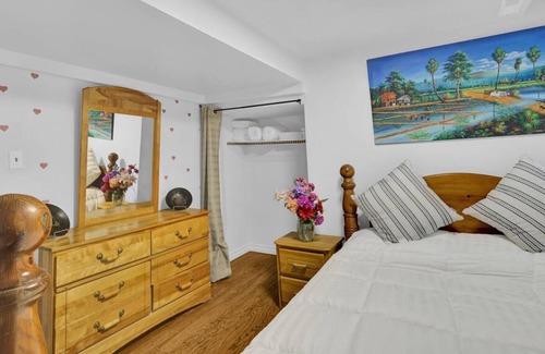 Barrie Apartment | Cozy 2BR Lower Level Unit