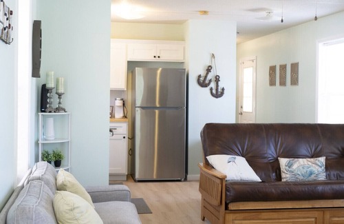 Valley House | Cozy 2BR on Lake Harding! 25 Mins to Auburn!