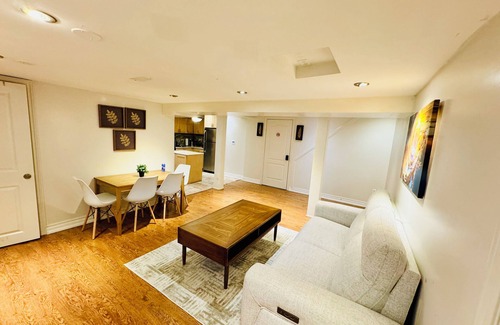 Brampton Apartment | Cozy 2BR Retreat - Comfort & Convenience