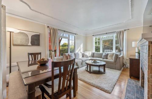 Inner Richmond Apartment | Cozy 2br Retreat With Parking & Laundry
