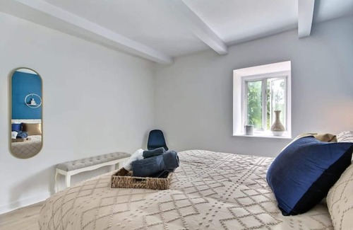 Quartier 5-4 Apartment | Cozy 2BR - Sahir Suite W/King Bed Free P