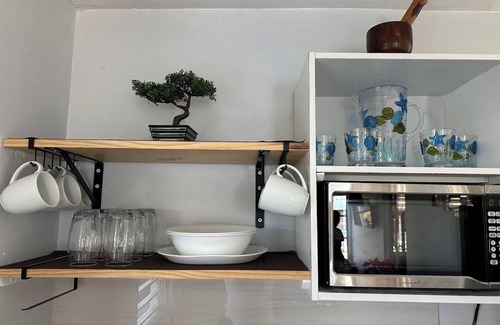 El Combate House | Cozy 2BR Steps from El Combate Beach-Sleeps 6, Full Kitchen,