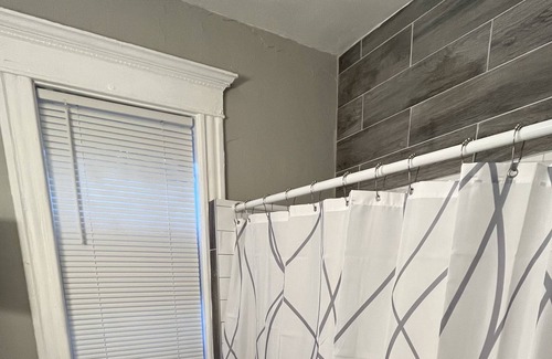 St. Louis Apartment | Cozy 2br unit waiting for you