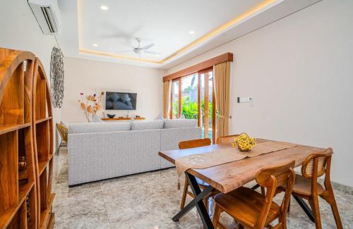 Munggu Villa | Cozy 2BR Villa May II near Pererenan Beach