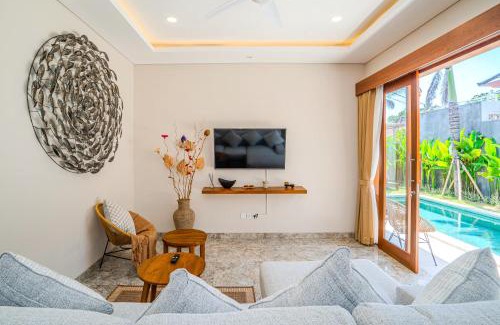 Munggu Villa | Cozy 2BR Villa May II near Pererenan Beach