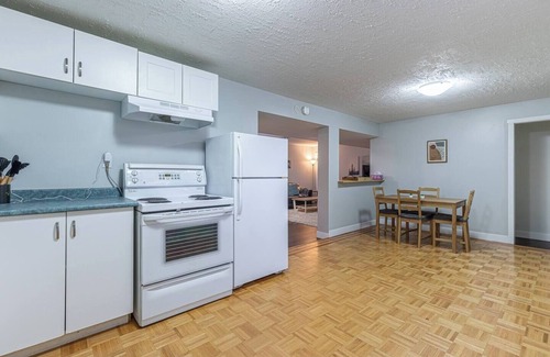 Prince George House | Cozy 2BR w/WIFI in Fabulous Neighborhood