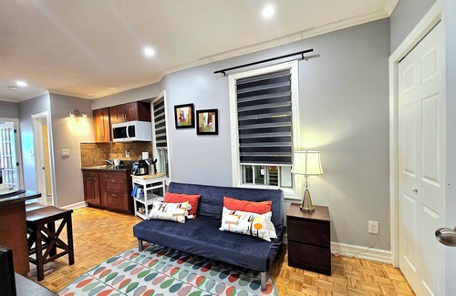 Earlscourt Apartment | Cozy 2nd floor Apartment in awesome Toronto