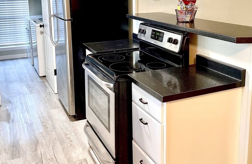 Mobile House | Cozy 3/2 in the heart of Mobile