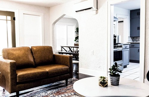 San Angelo House | Cozy 3 BD house w/a modern touch near downtown