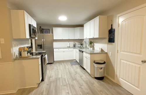 Durant House | Cozy 3 bed, 1.5 bath centrally located in the heart of Durant.