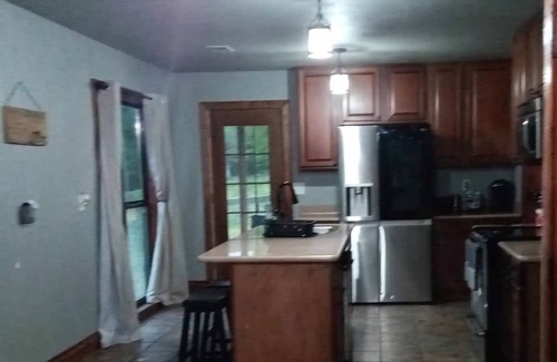 Mountainburg House | Cozy 3 Bed 2 Bath house