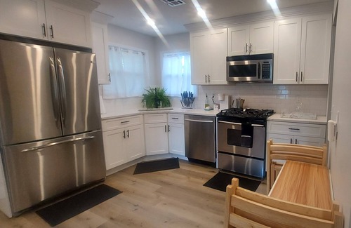 Bayville House | Cozy 3 bedroom ranch.
