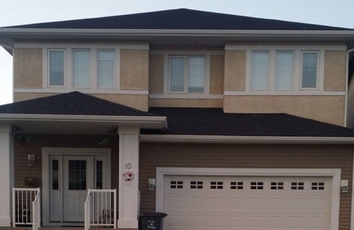 Fort Gary House | Cozy 3 bedroom basement available for rent in Bridgewater Lakes Winnipeg!