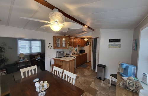 Ocean Pines House | Cozy 3 Bedroom Beach Get-A-Way located in White Horse Park