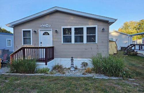 Ocean Pines House | Cozy 3 Bedroom Beach Get-A-Way located in White Horse Park