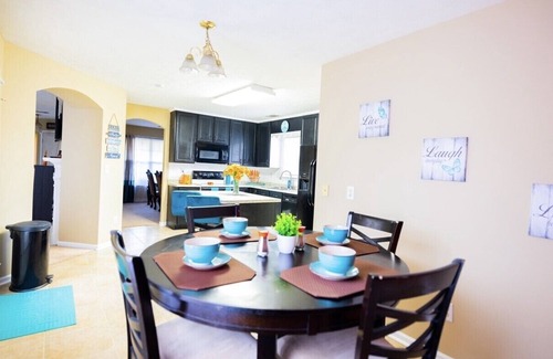 Gunter Afs House | Cozy 3 bedroom, Centrally Located, Perfect for a family