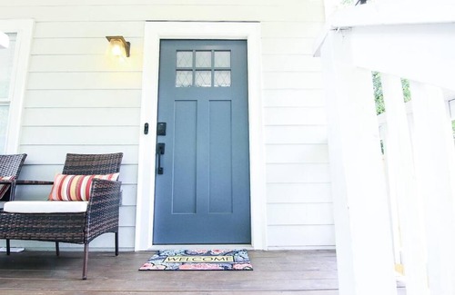 Mechanicsville House | Cozy 3 Bedroom Farmhouse in the Heart of ATL