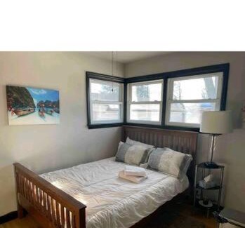 Windsor Apartment | Cozy 3 bedroom home