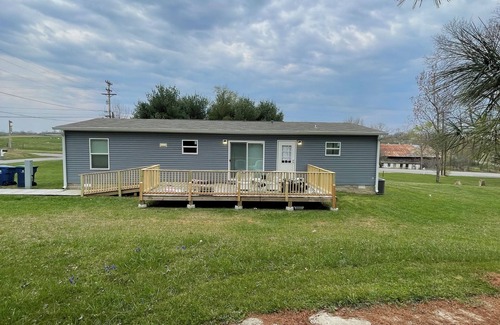 Nancy House | Cozy 3-bedroom home in Nancy just Minutes to Lee’s Ford Marina!