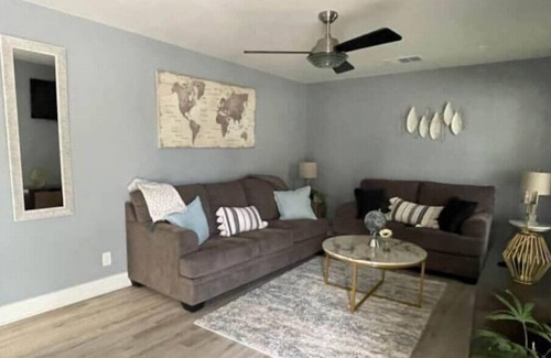 Parker Lane House | Cozy 3 Bedroom Home