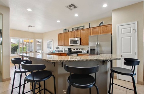 Coldwater Springs House | Cozy 3 bedroom home with private heated pool on a golf course with mountain view