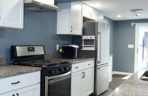 Rockford House | Cozy 3-bedroom house in charming Rockford with WiFi