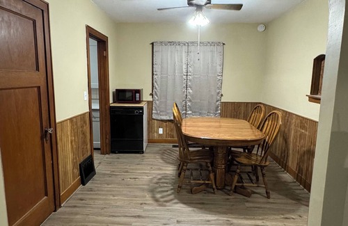 Mason City House | Cozy 3-bedroom house in peaceful Mason City
