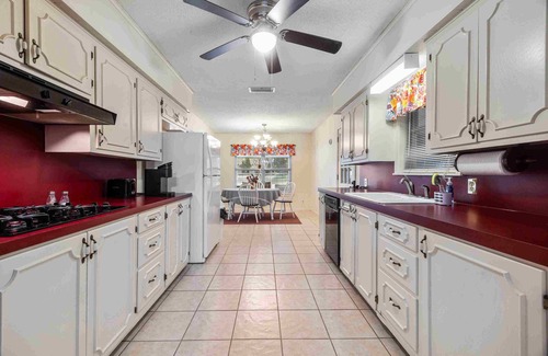 Genoa House | Cozy 3-bedroom house in peaceful Texarkana with AC, WiFi