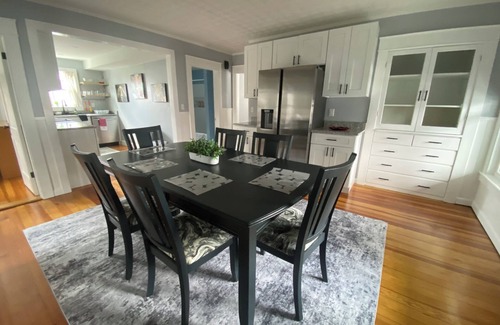 Corey Square Apartment | Cozy 3 bedroom in a friendly neighborhood close to I-93!