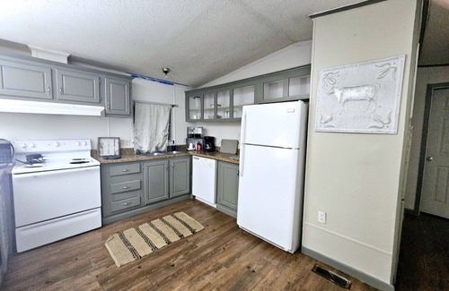 Claiborne House | Cozy 3 bedroom in the heart of West Monroe