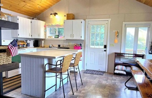 Belgrade Cabin | Cozy 3-bedroom Lakefront camp on Great Pond in Belgrade Maine w/WiFi, AC