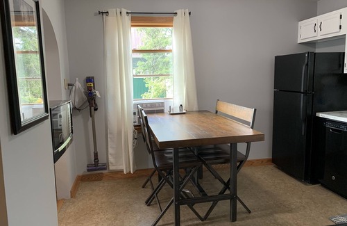 Calumet House | Cozy 3 bedroom home with garage & sauna