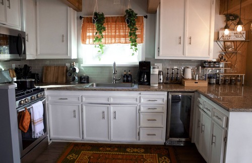Arrowbear Lake Cabin | Cozy 3-bedroom A-Frame cabin in charming Running Springs with WiFi