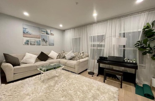 Pasadena House | Cozy 3B2B beautiful home in pasadena old town with indoor fireplace and piano