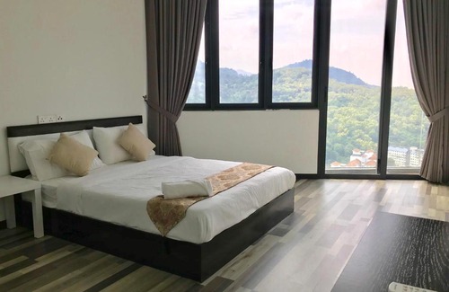 Gelugor Apartment | Cozy 3BR Family Suites with Amazing View @ Level39