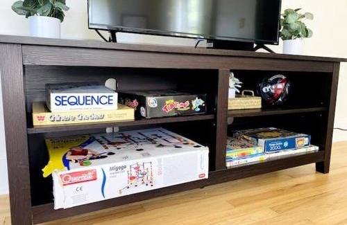 Des Moines House | Cozy 3br Home By Ingersoll Restaurant Scene