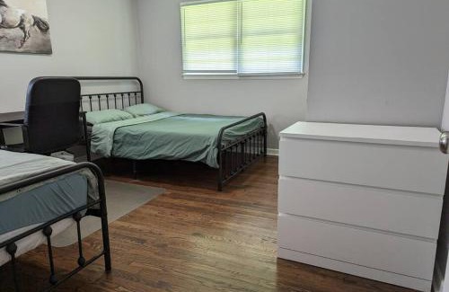 Spartanburg Apartment | Cozy 3BR house near downtown Spartanburg.