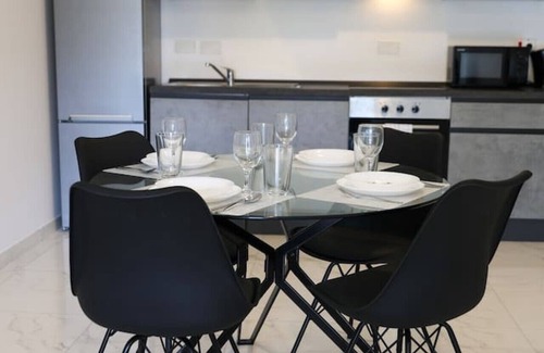 Marsalforn Apartment | Cozy 3BR in Żebbuġ, Gozo – A Stay to Remember!