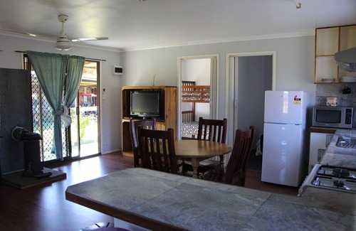 Undercliffe Cottage | Cozy 3Brm Cottage
