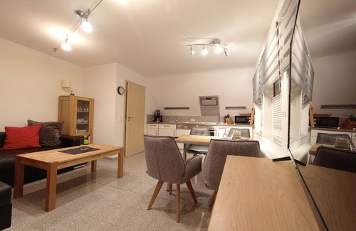 Haseluenne Apartment | Cozy 4* apartment on the upper floor, 2P, terrace/garden, box spring bed, NR, no pets