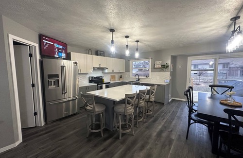 Papillion House | Cozy 4-BD house in central Papillion with dedicated office, game room & WiFi
